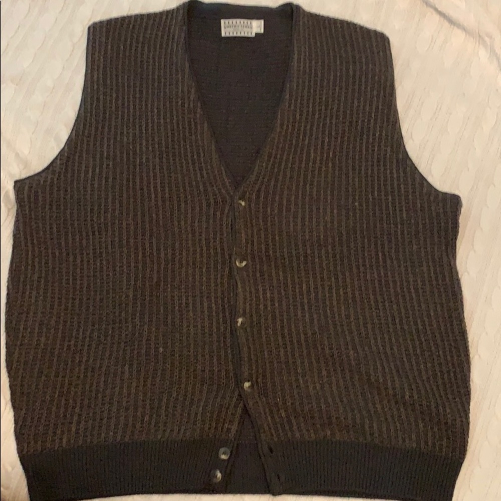 Smith and James Men’s sweater vest